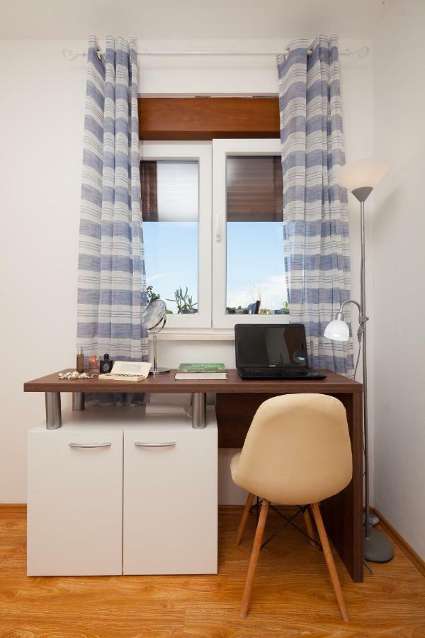 Luxury Apartment With Private Rooftop Terrace Pula Bagian luar foto