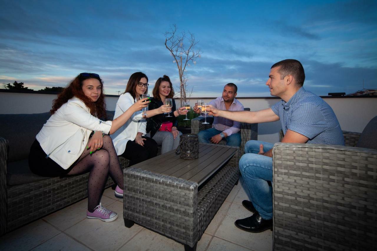 Luxury Apartment With Private Rooftop Terrace Pula Bagian luar foto